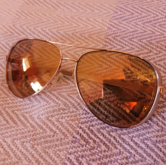 Luxury Sunglasses - Picture 2 of 5